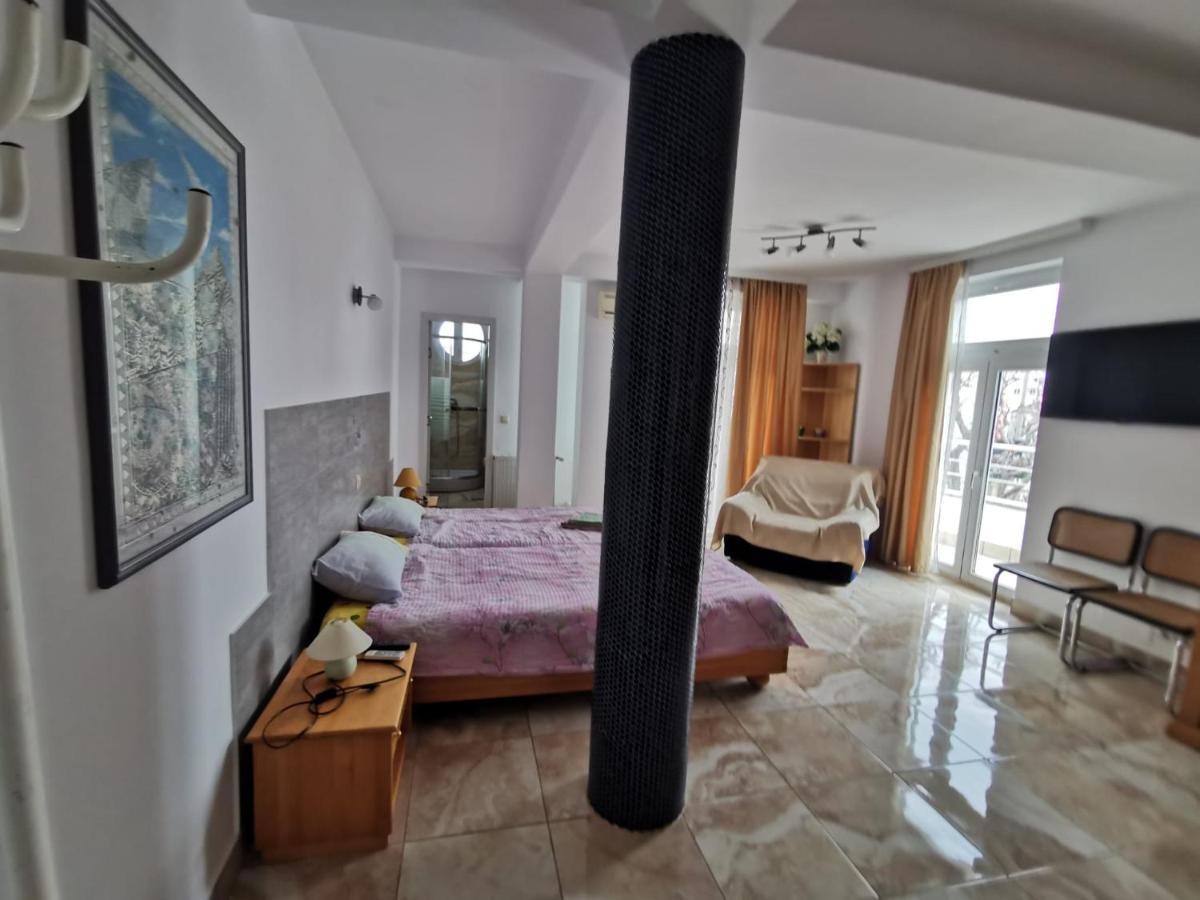 Fitness House With Garden Hotel Constanta Exterior photo