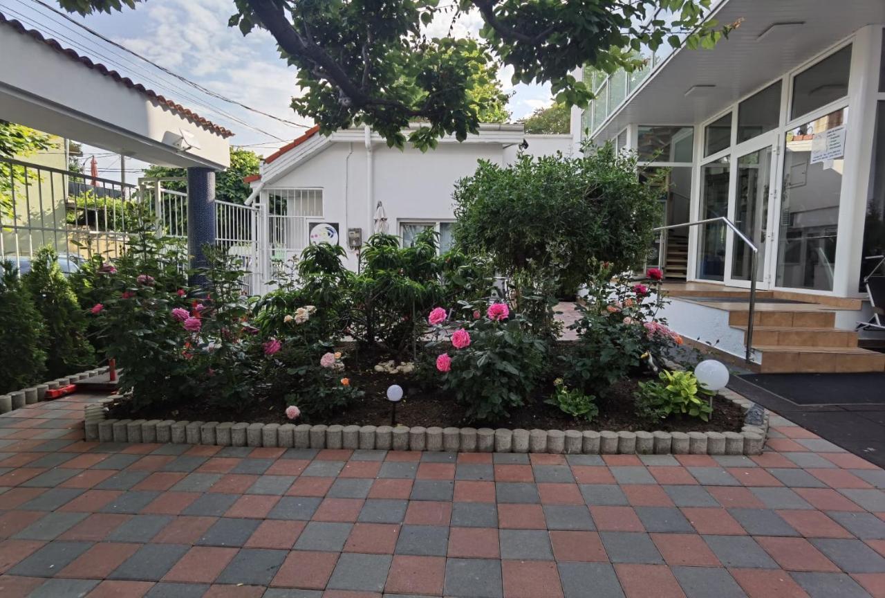 Fitness House With Garden Hotel Constanta Exterior photo