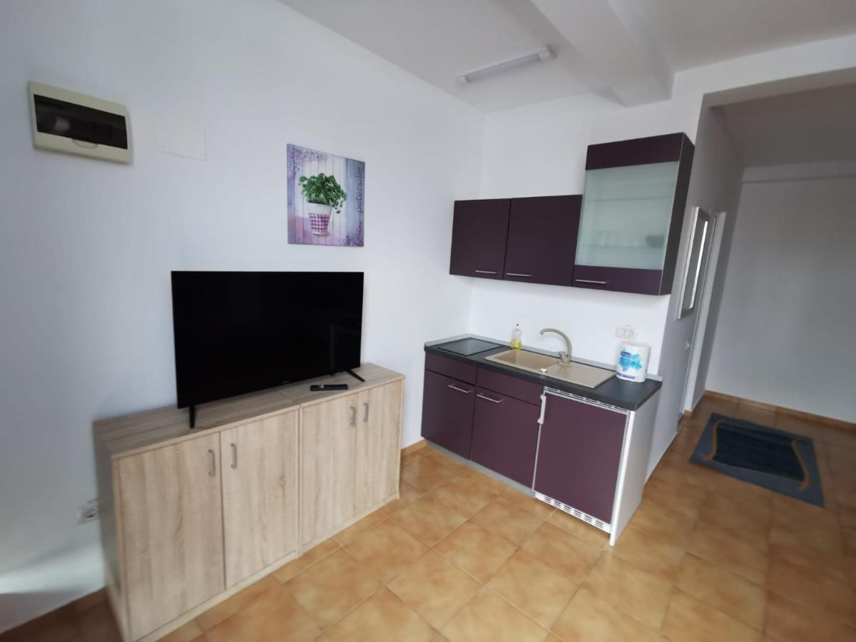 Fitness House With Garden Hotel Constanta Exterior photo